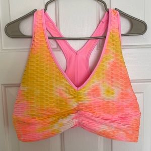 Sofia Vergara sports bra size XXL